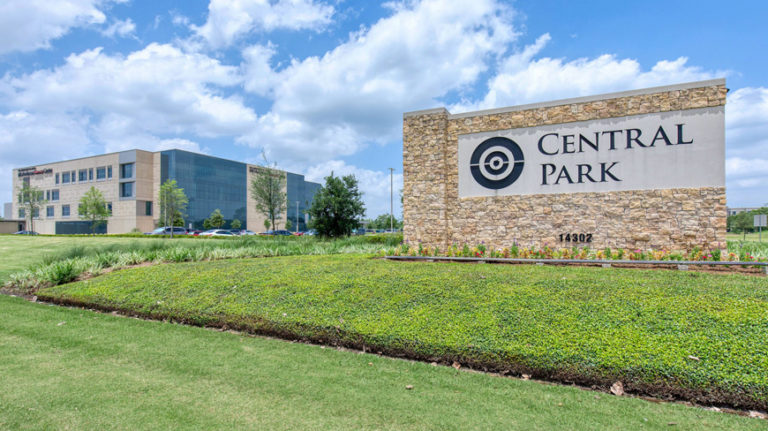 Central Park Entrance Sign