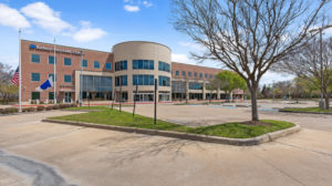 Photo of Kelsey Seybold Building at First Crossing